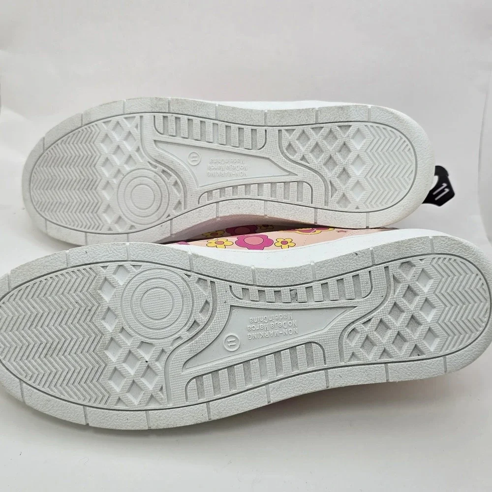 Barbie Retro Floral Sneakers Shoes Pink &‎ White Size 11 Women's 2000s Y2K Style